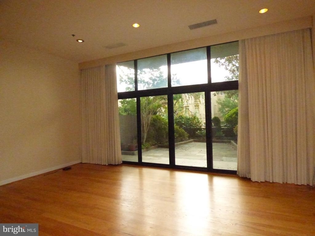 1401 N Oak Street - Photo 19