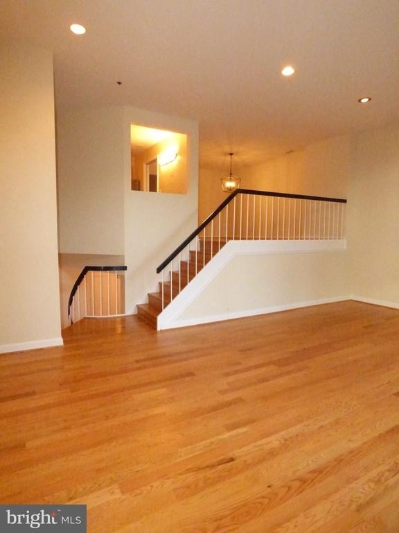 1401 N Oak Street - Photo 9