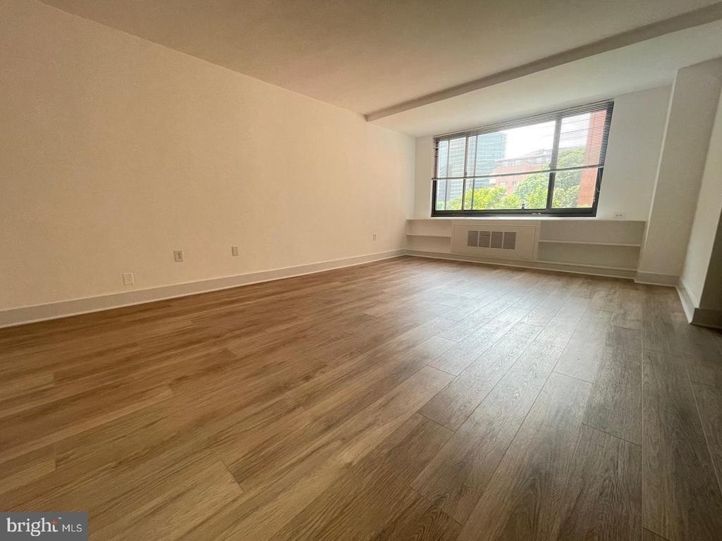1021 Arlington Boulevard - Photo 3