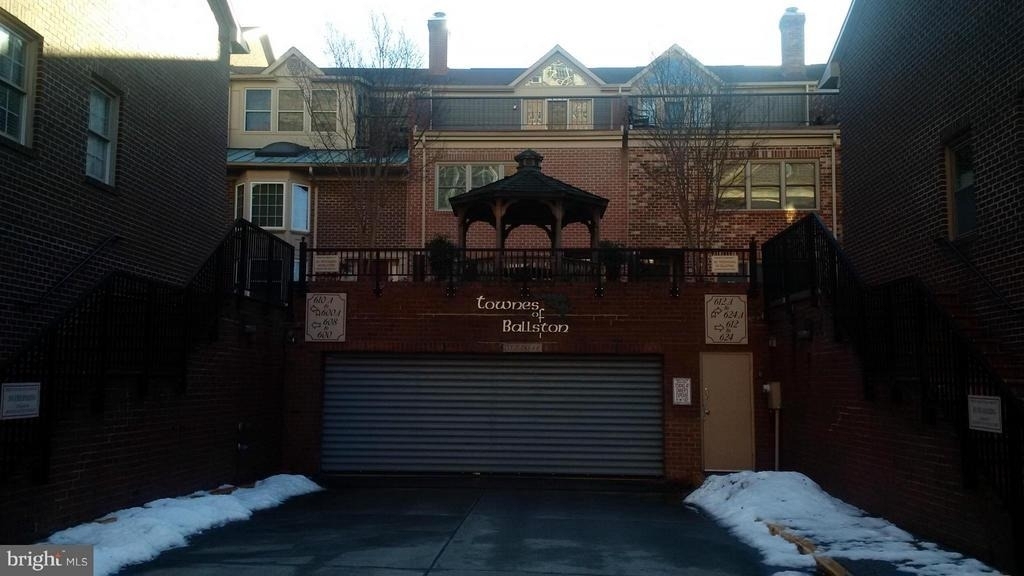 618 Tazewell Street N - Photo 26