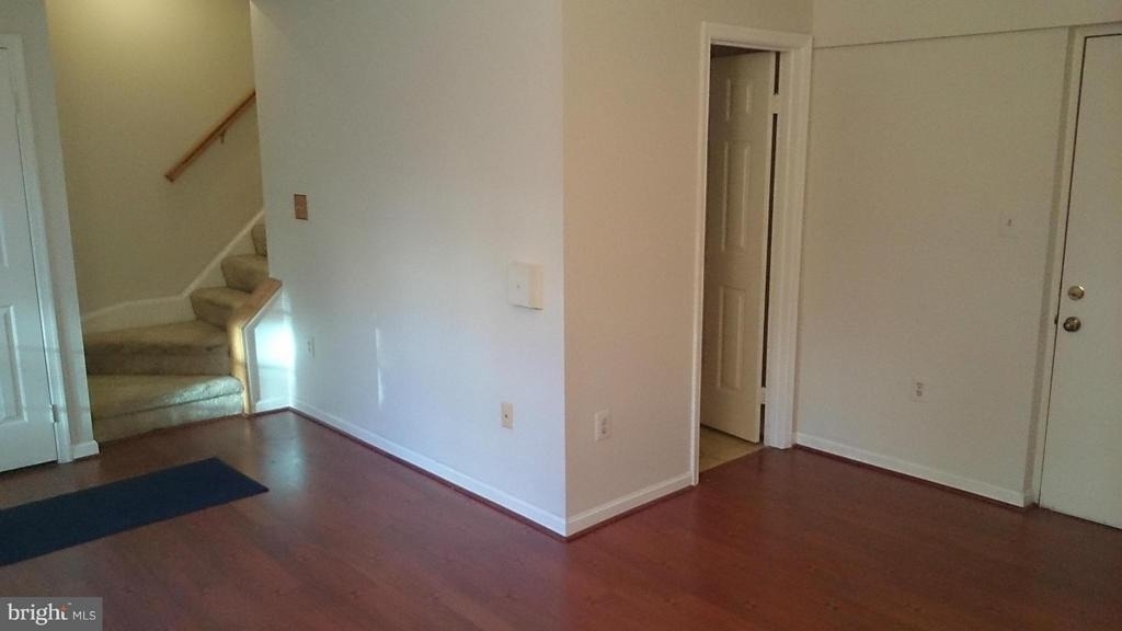 618 Tazewell Street N - Photo 9