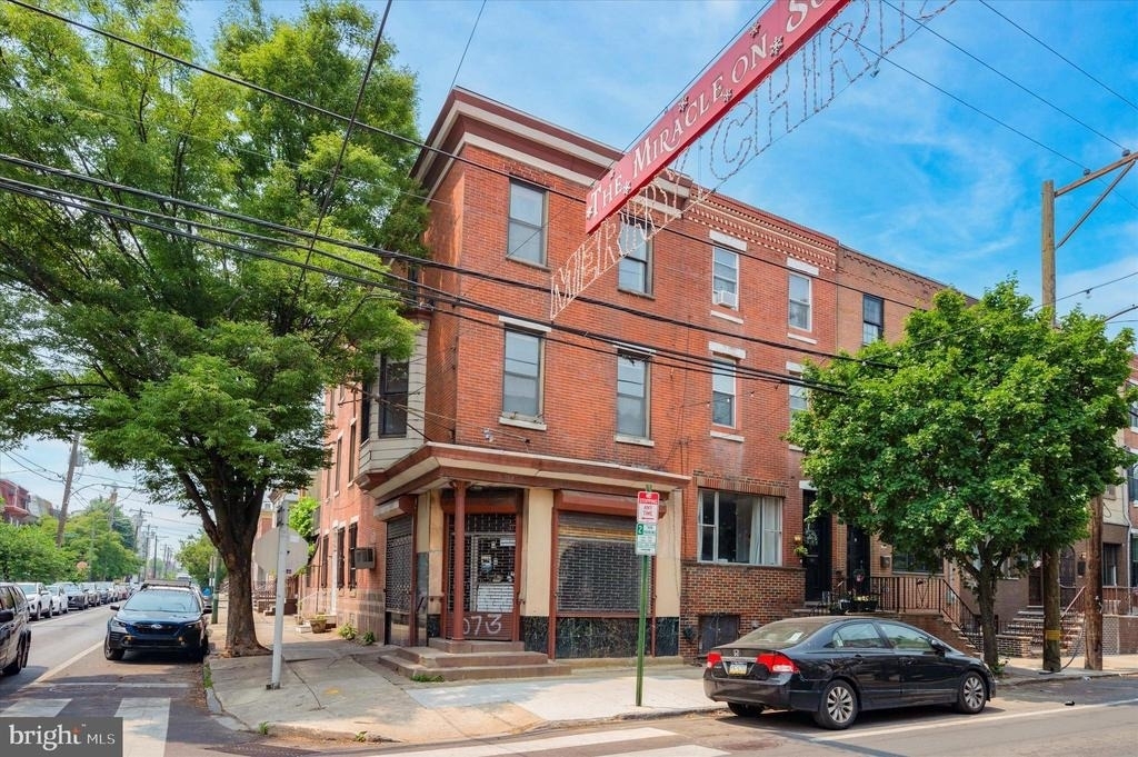1648 S 13th Street - Photo 0