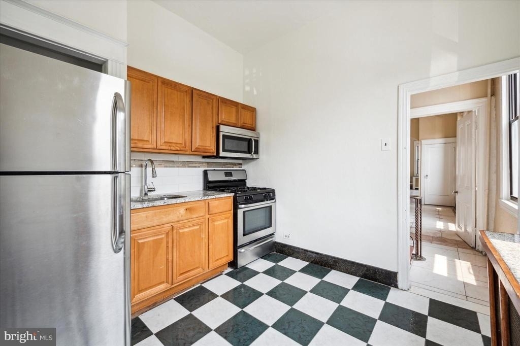 1648 S 13th Street - Photo 8