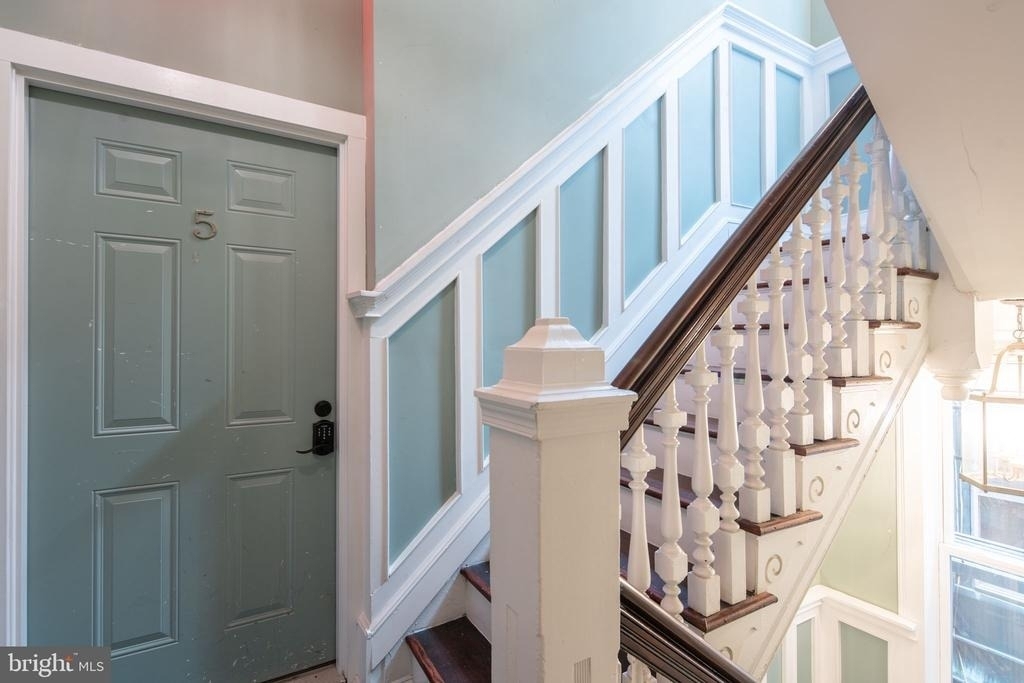 2033 Spruce Street - Photo 12