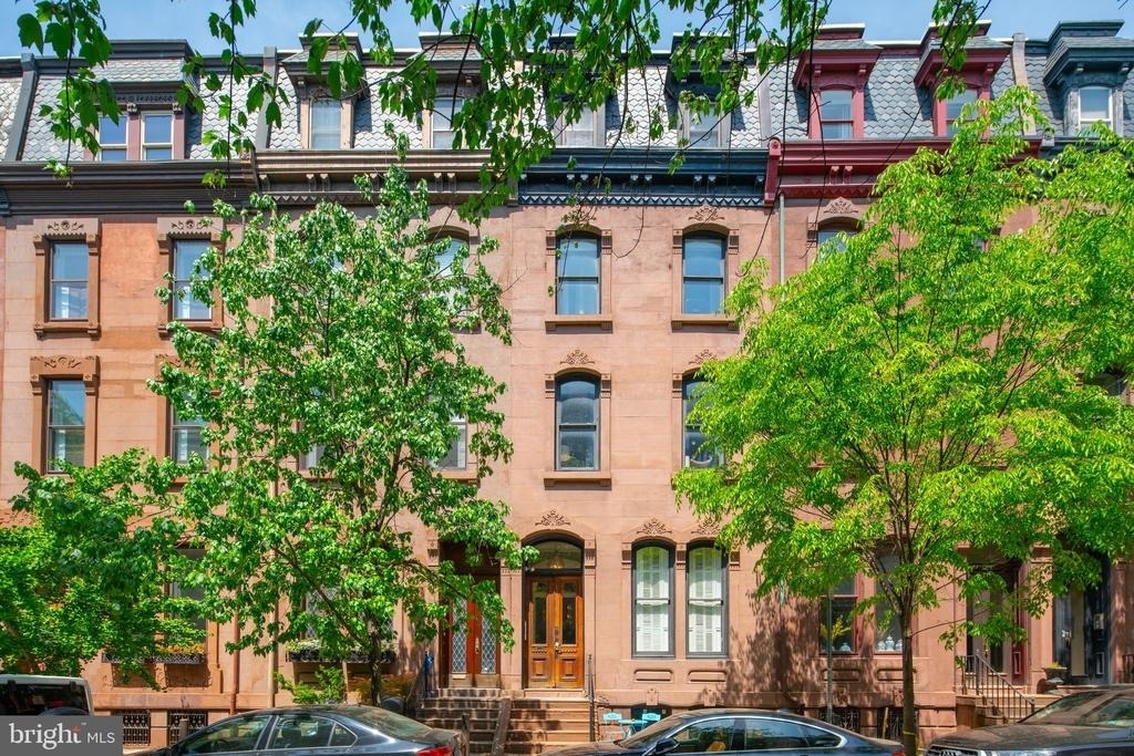 2033 Spruce Street - Photo 13