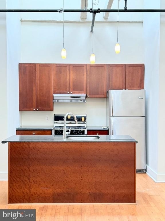 431 Fairmount Avenue - Photo 3