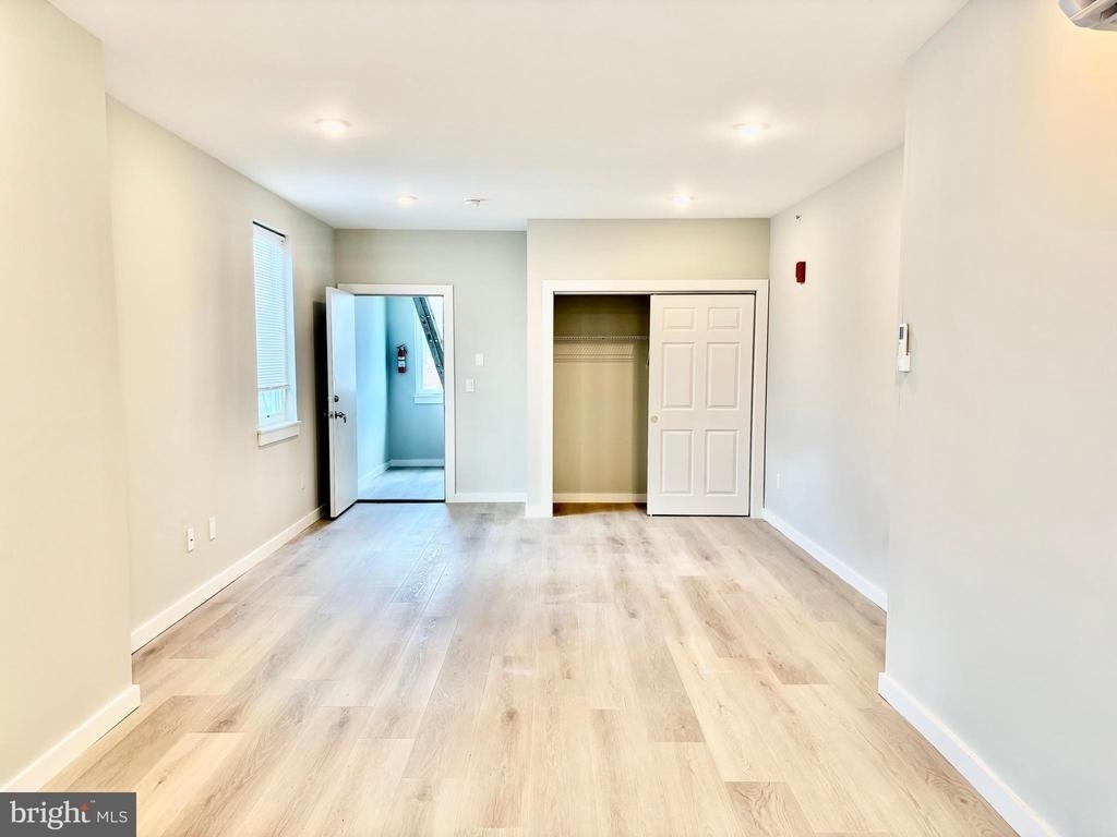5356 Cedar Avenue - Photo 4