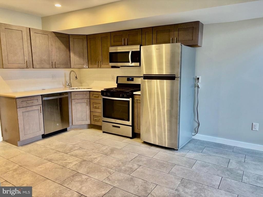 4811 Walnut Street - Photo 0