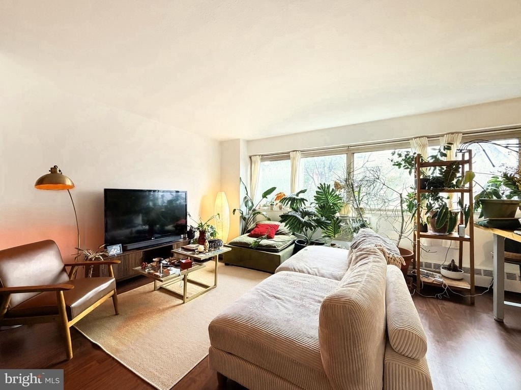 2101 Chestnut Street - Photo 4