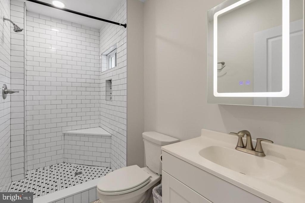 1610 Swain Street - Photo 8