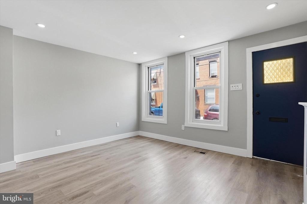 3185 Agate Street - Photo 5