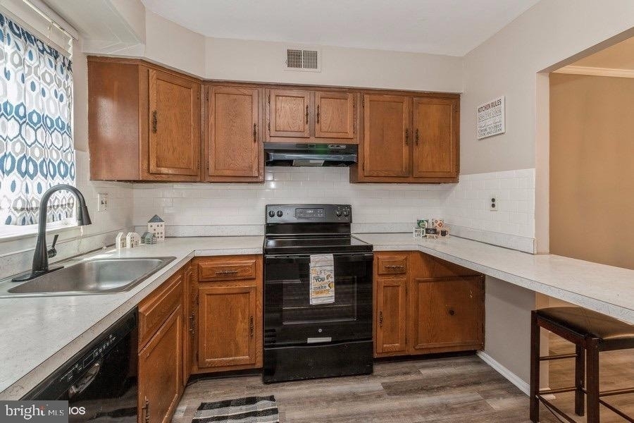 6738 Emlen Street - Photo 9