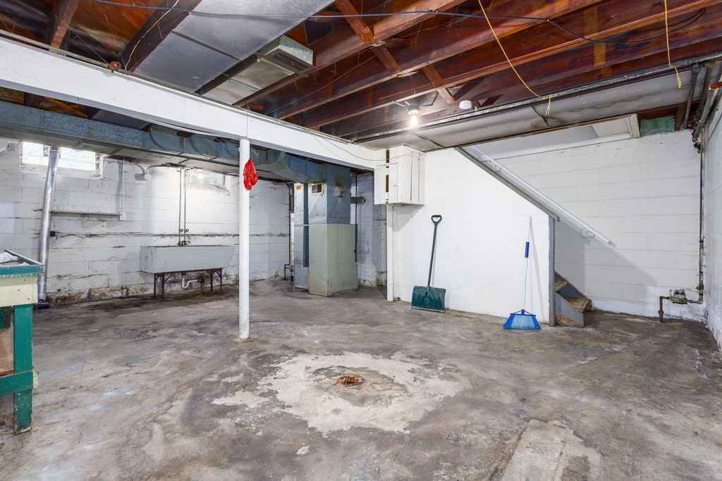 18434 Kelly Road - Photo 8