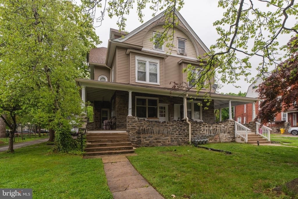 120 Walnut Avenue - Photo 0