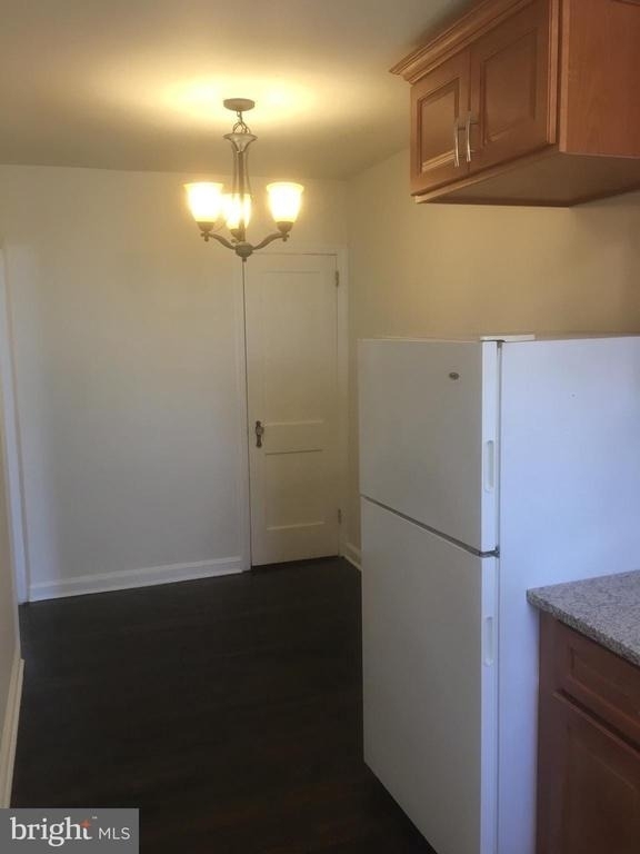 883 Windermere Avenue - Photo 1