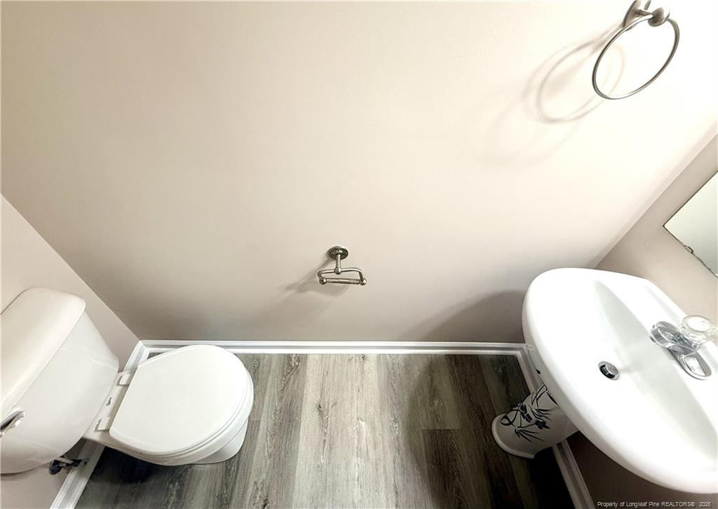 81 Essex Court W - Photo 9