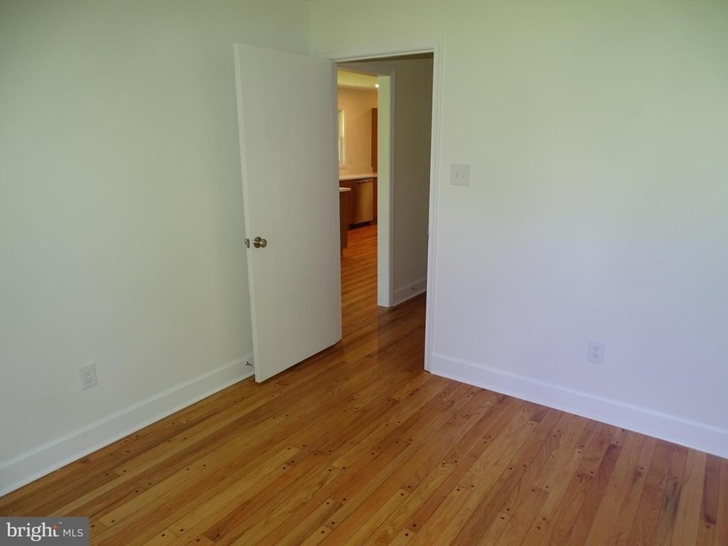 449 Street Road - Photo 15