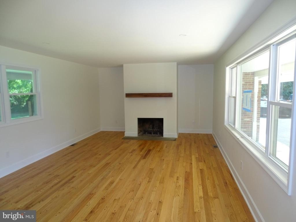 449 Street Road - Photo 4