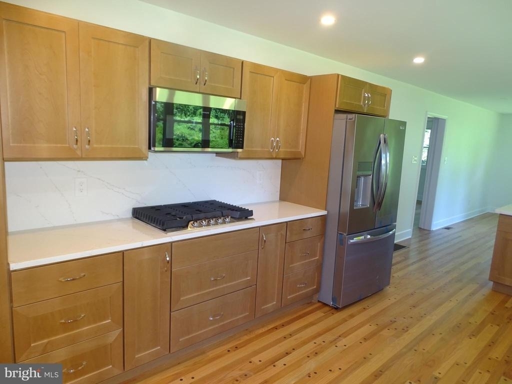 449 Street Road - Photo 8