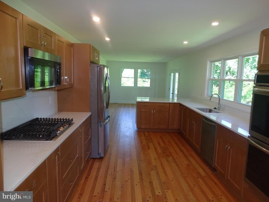 449 Street Road - Photo 7