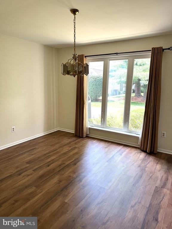 130 Westbury Court - Photo 5