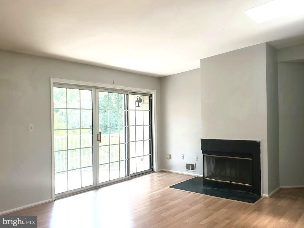 133 Rachel Court - Photo 2