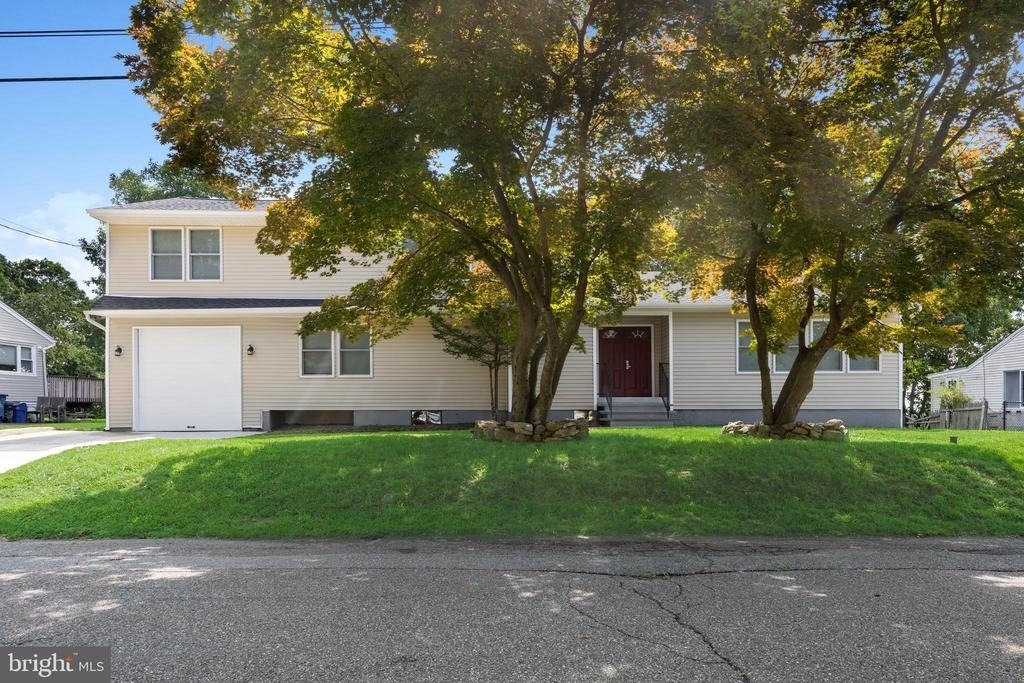 55 Shawnee Ave - Photo 1