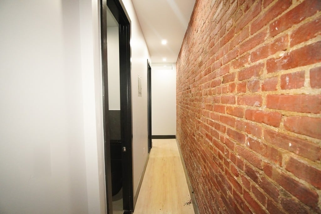 West 103rd Street - Photo 7