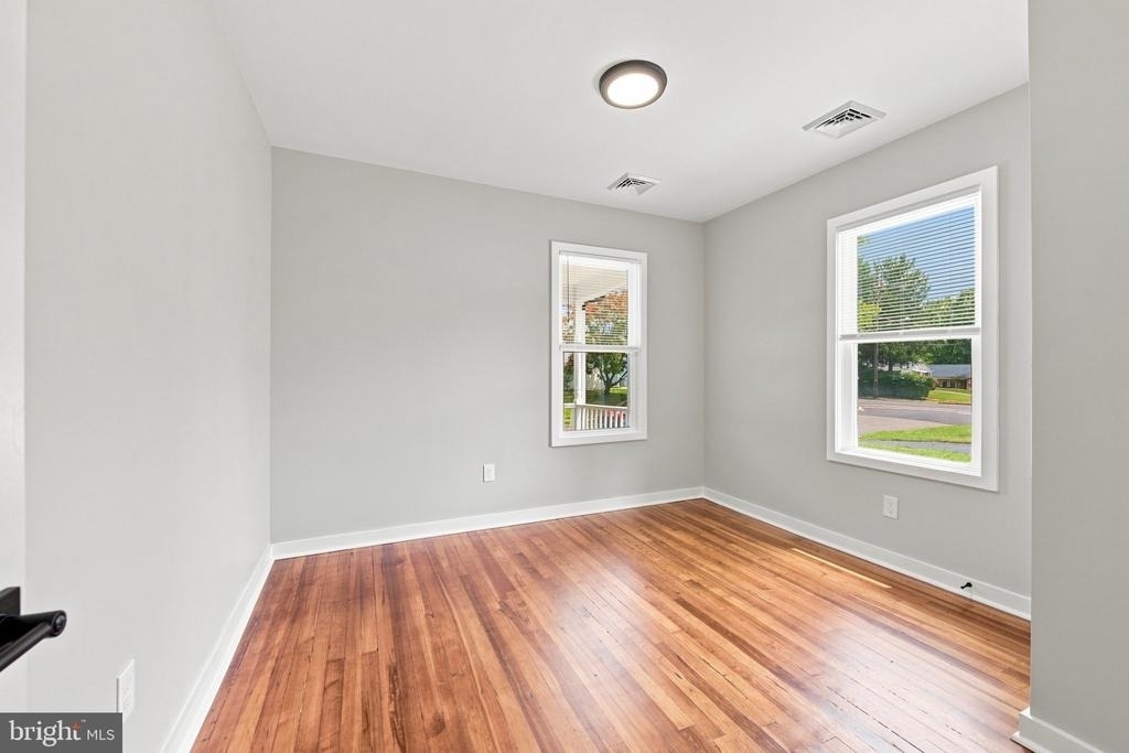 107 Broad Avenue - Photo 6