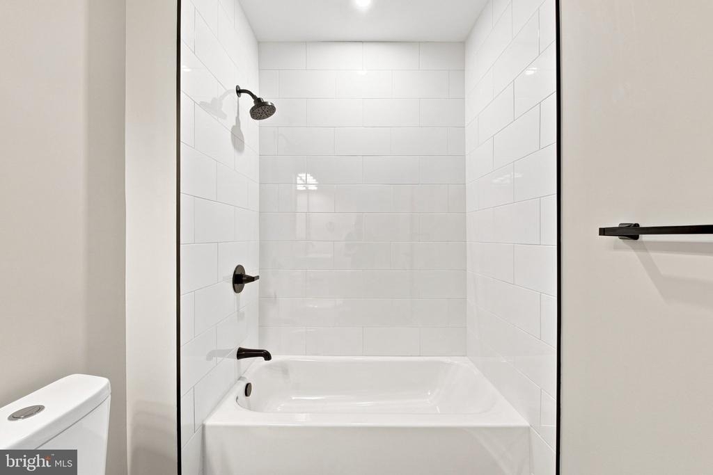 107 Broad Avenue - Photo 9