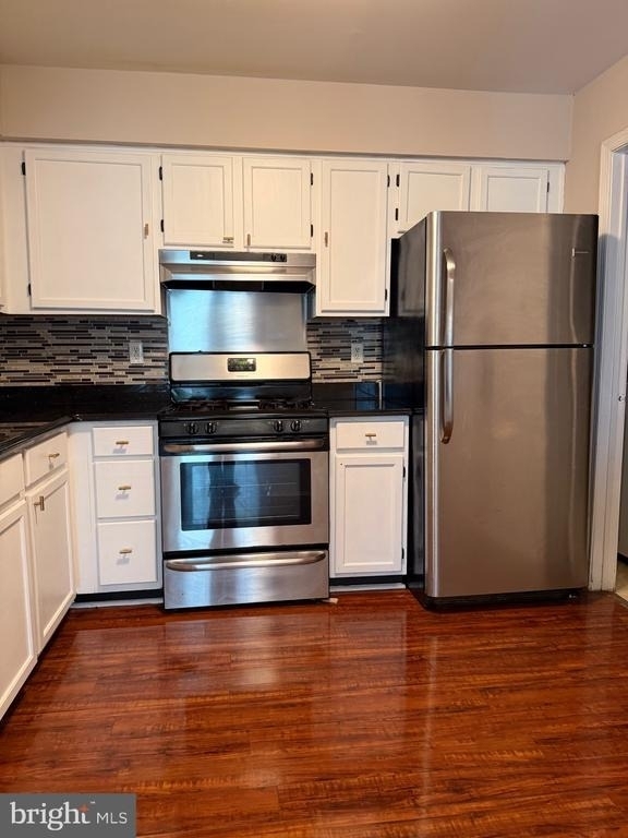 237 Andover Place - Photo 15