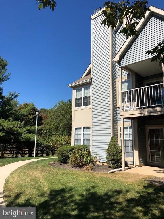 237 Andover Place - Photo 1