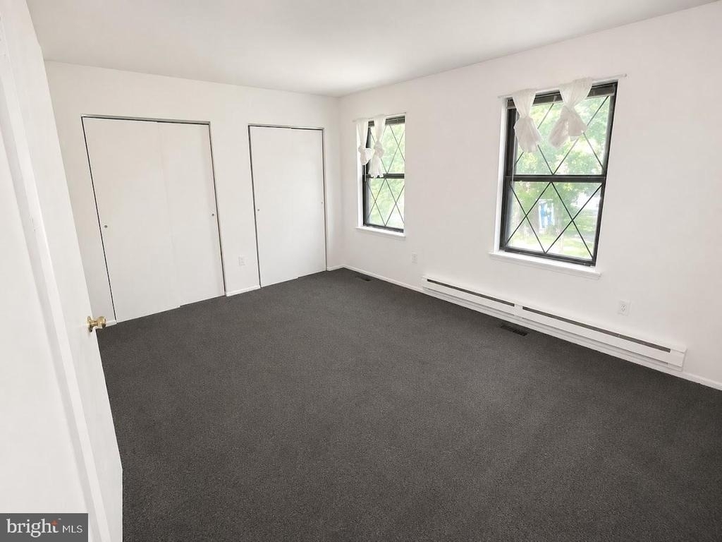 1 Dover Court - Photo 5