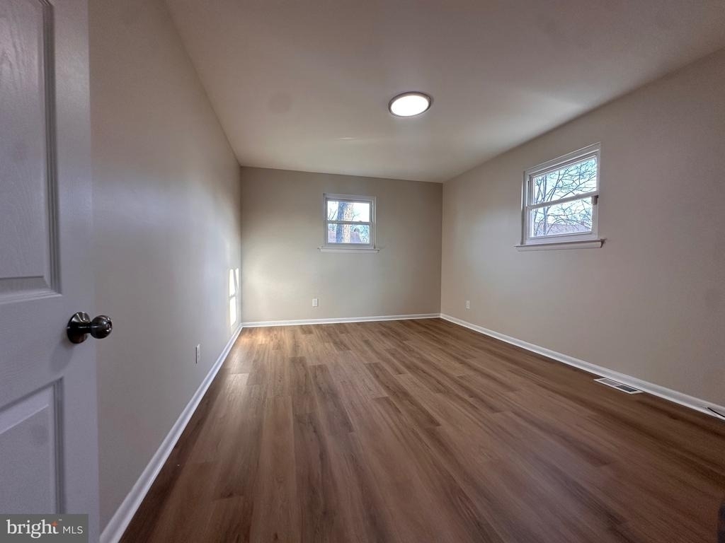 225 Velde Avenue - Photo 12