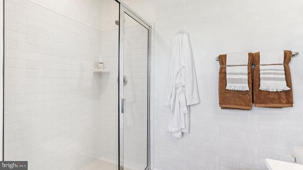 122 Essex Drive - Photo 23
