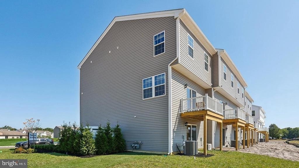 122 Essex Drive - Photo 33
