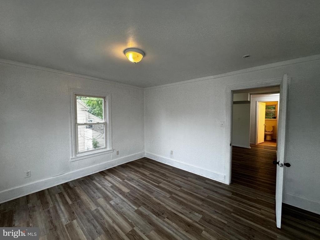 323 E Vine Street - Photo 19