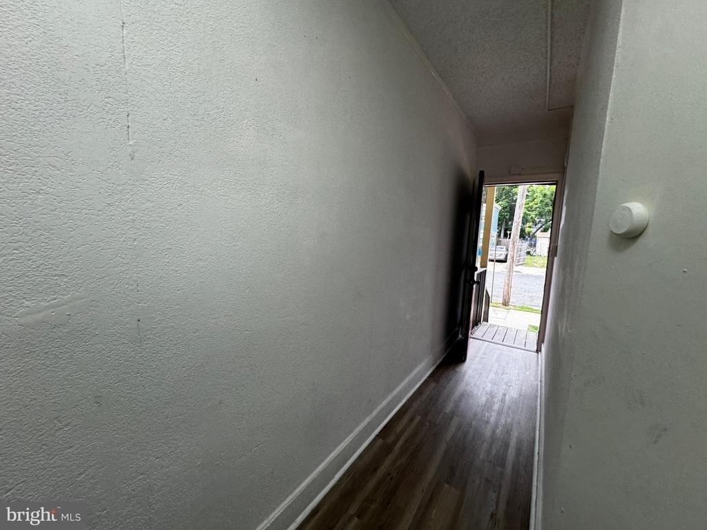 323 E Vine Street - Photo 1