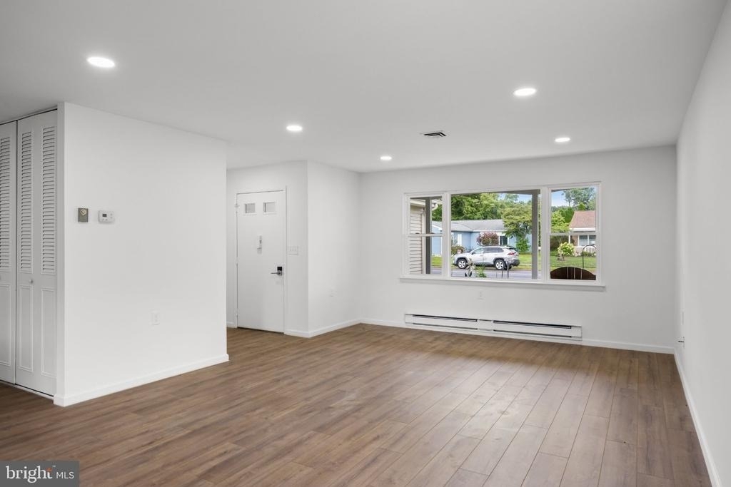 109 Huntington Drive - Photo 10