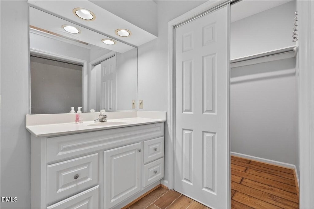 105 Ellsworth Place - Photo 13