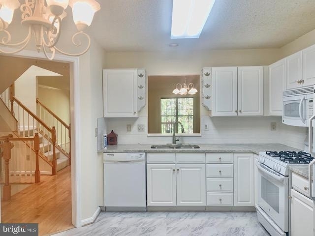 2611 Little Vista Terrace - Photo 5