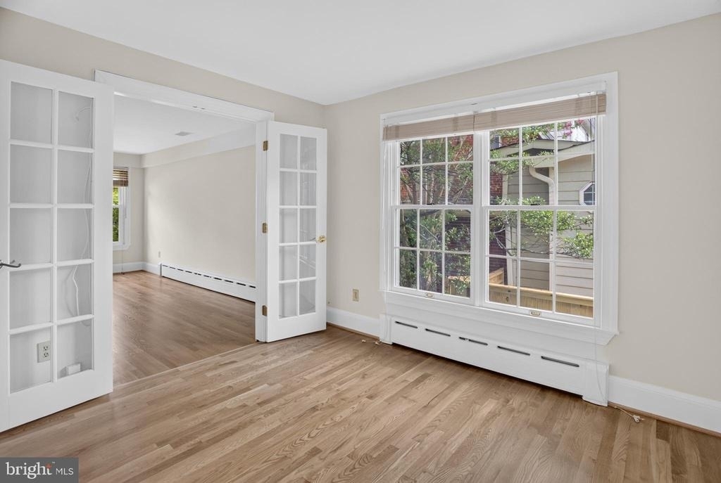 4705 Hunt Avenue - Photo 7