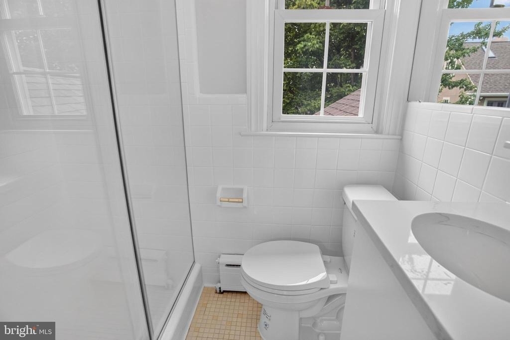 4705 Hunt Avenue - Photo 18