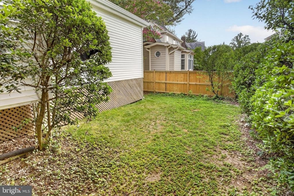 4705 Hunt Avenue - Photo 30