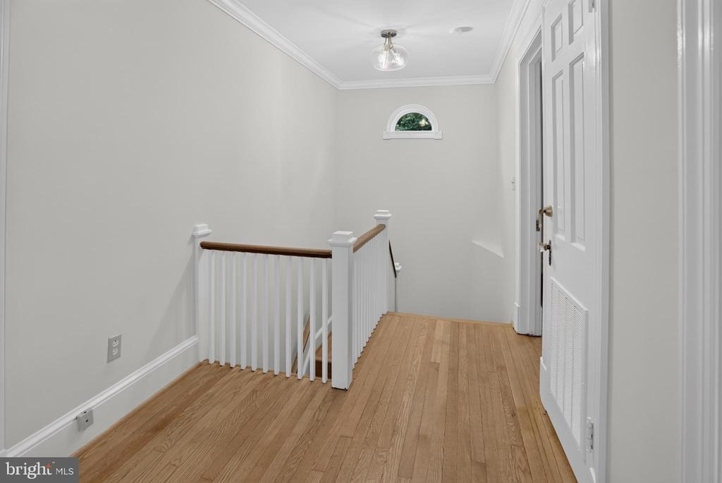 4705 Hunt Avenue - Photo 15