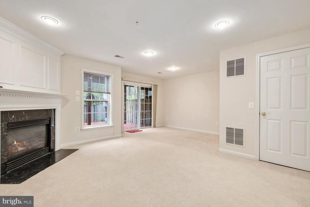 19421 Rayfield Dr - Photo 24