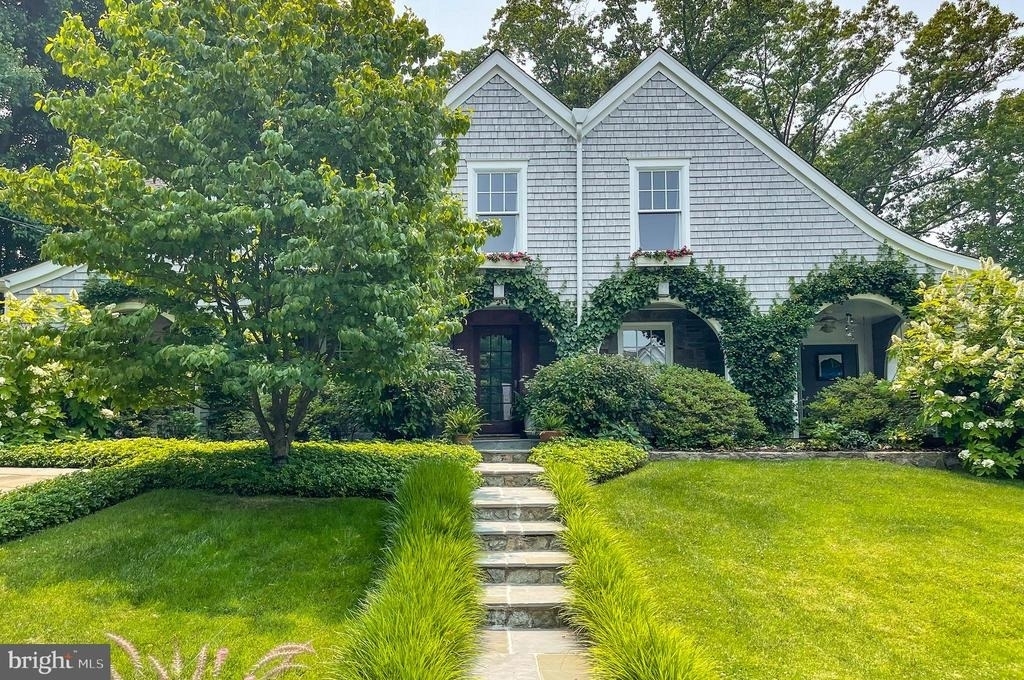 2800 Greenvale Street - Photo 1