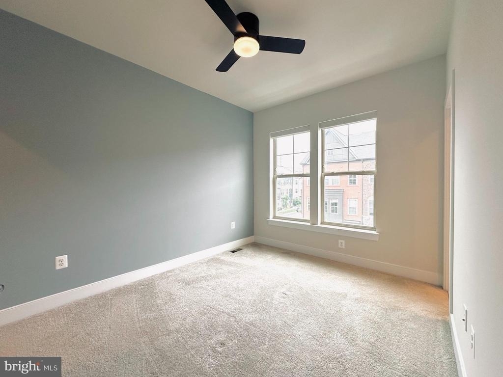 1009 Rockwell Avenue - Photo 25
