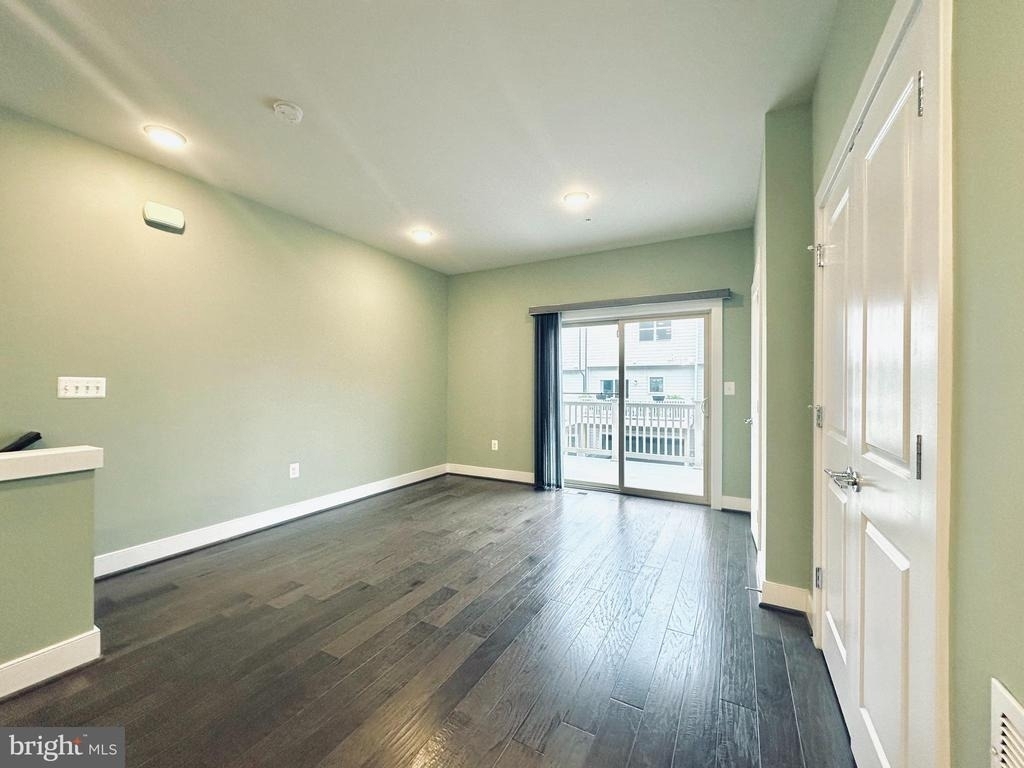 1009 Rockwell Avenue - Photo 21