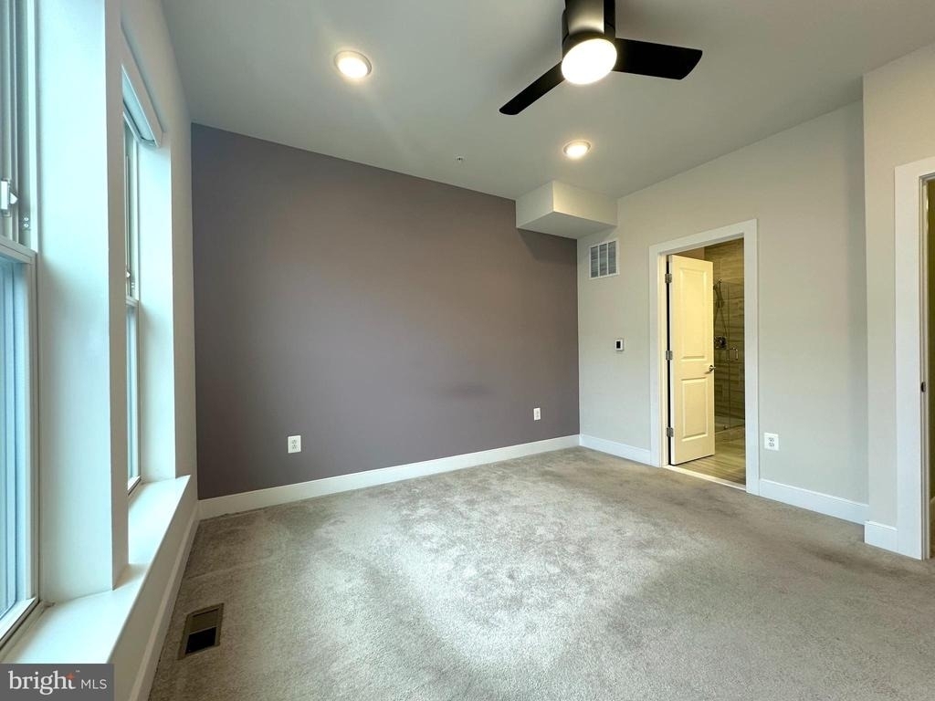 1009 Rockwell Avenue - Photo 29